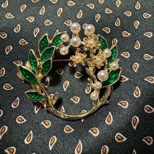 Green and Gold Floral Brooch with Pearl Accents NWOT